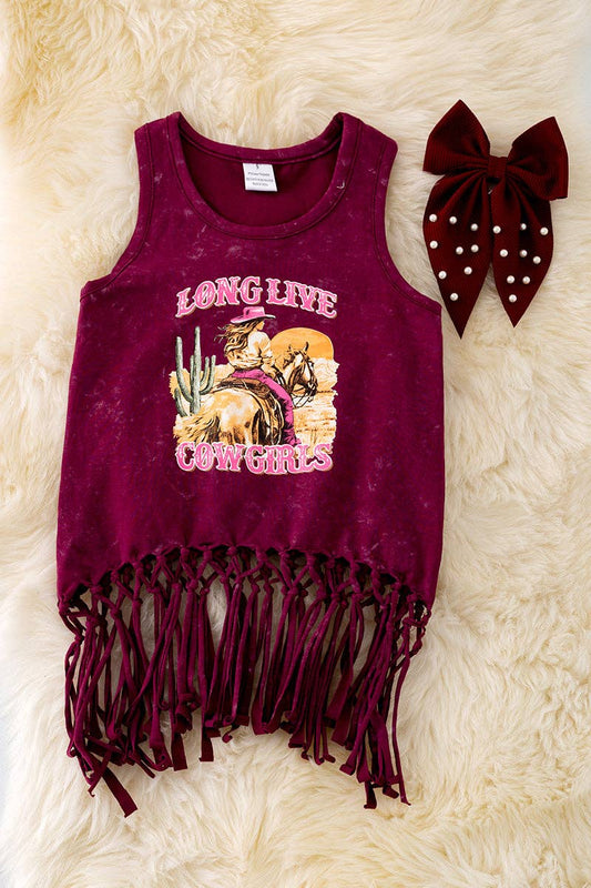 "Long live cowgirls" maroon graphic printed top w/fringe. TPG40429 SOL: 2XS